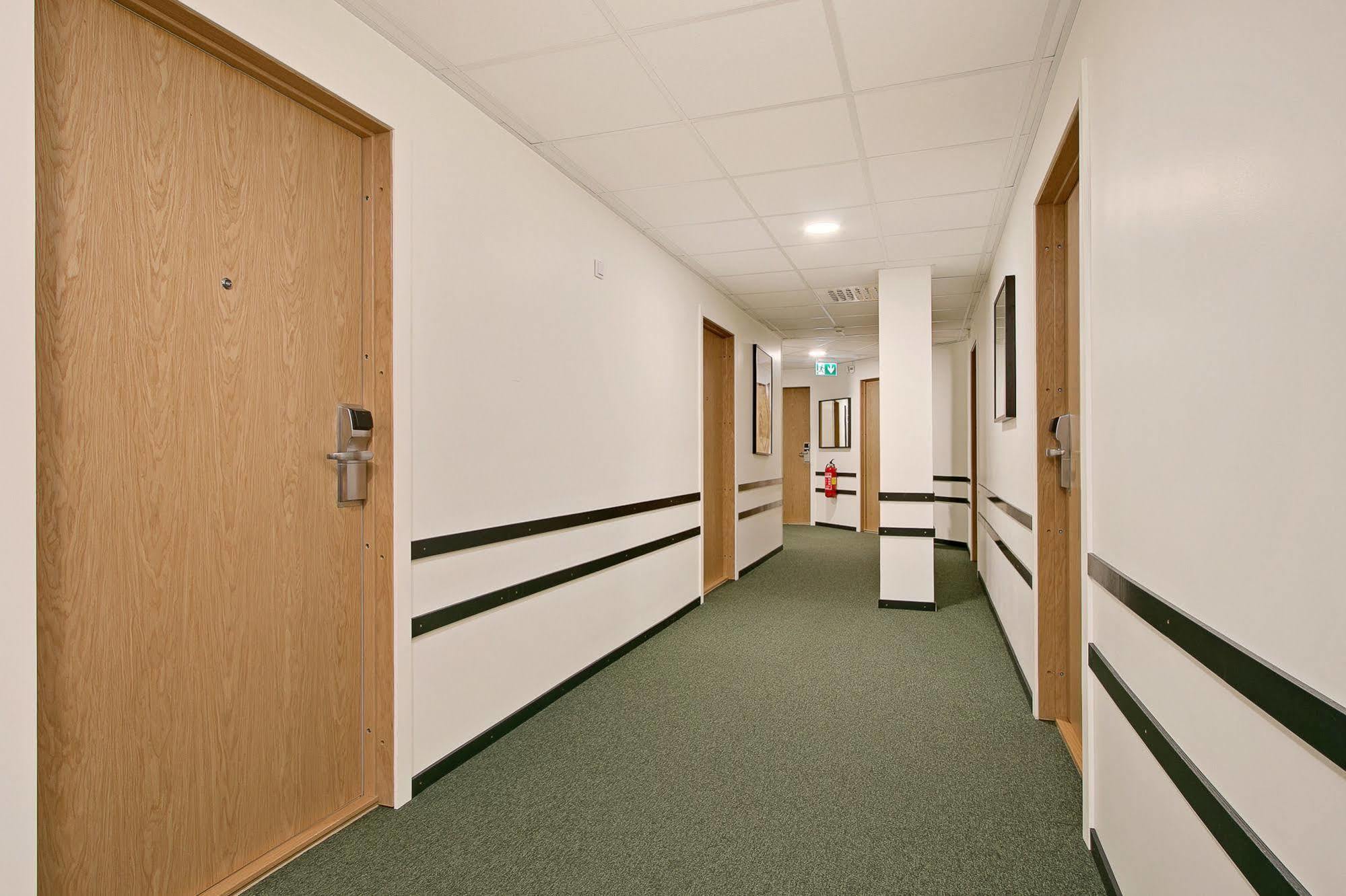 Hotel Kringelstaden Södertälje Kültér fotó